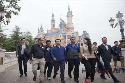 王大佬參訪上海迪士尼了，你可知道？華全機組也為迪士尼建設出過力